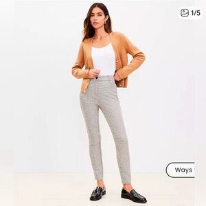LOFT Gray/Cream/Tan Houndstooth The Sutton Skinny Pants